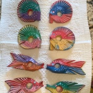Painted NAPKIN RINGS vintage set of 8
